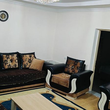 Apartment On Saakadze Batumi Exterior photo